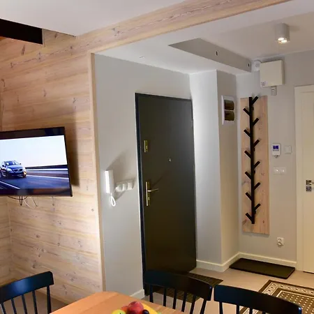 شقة Dwupoziomowy Z Sauna - Apartamentuj كارباش