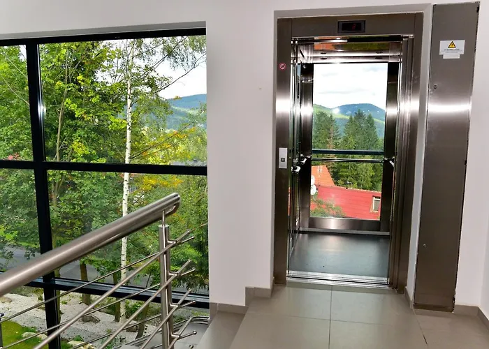 Dwupoziomowy Z Sauna - Apartamentuj 카르파츠